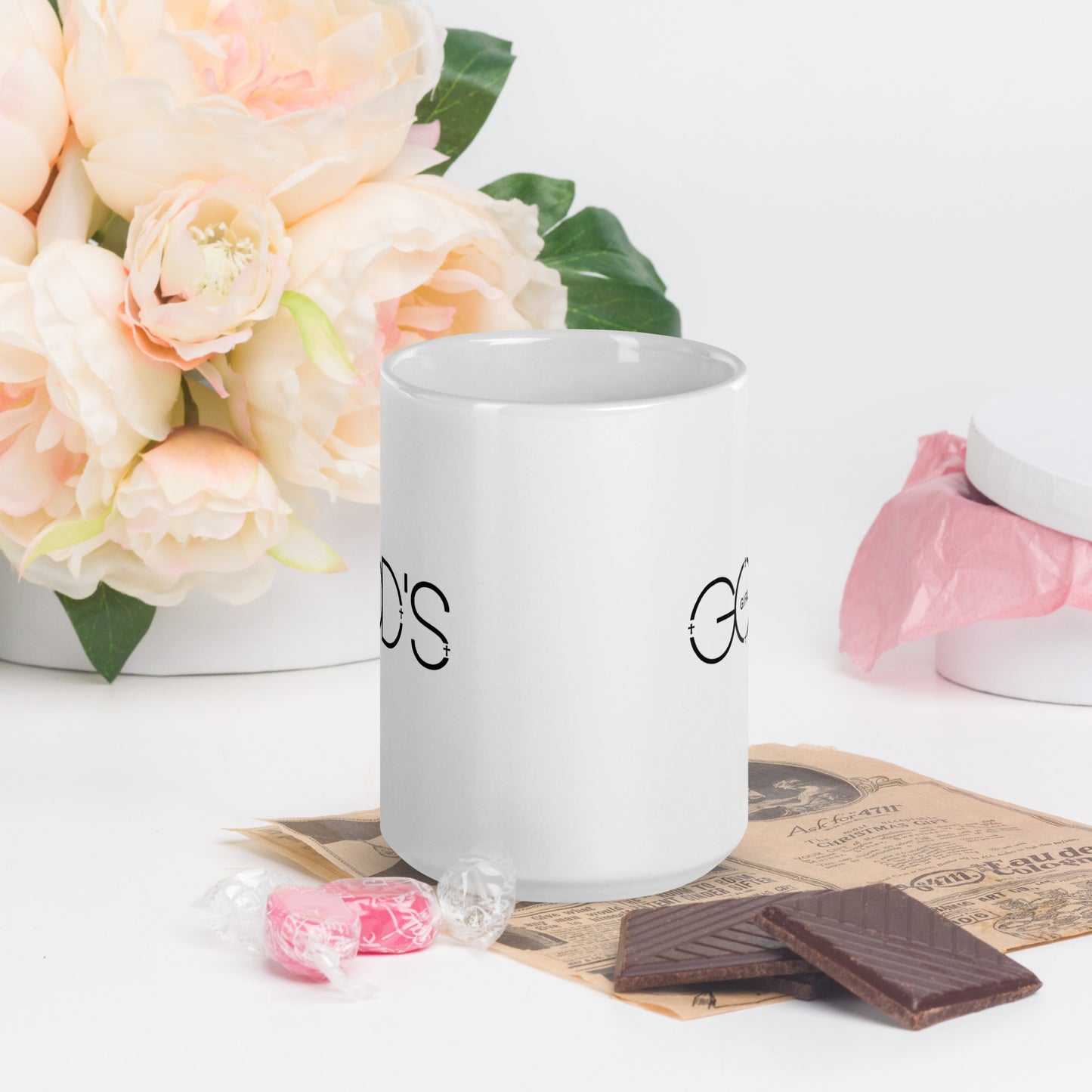 GOD'S GIRL White glossy mug